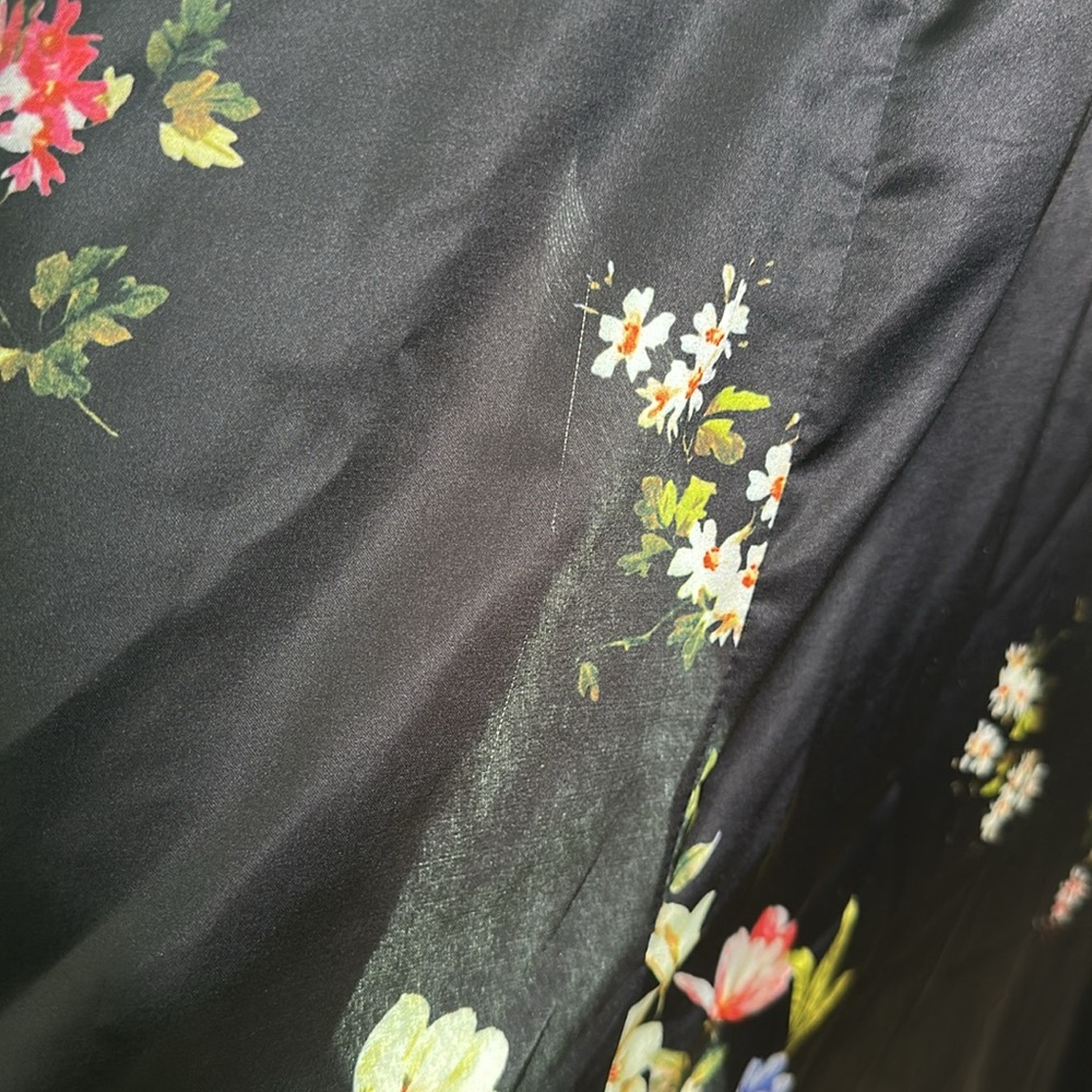 Ieena for Mac Duggal Faux Wrap Floral Gown Size 0 - Picture 12 of 12